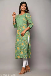 Dark green printed cotton kurta with three-quarter sleeves, Swasti women's style, pure cotton fabric